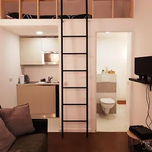 https://studio-marche-provencal.fr-provencehotel.com